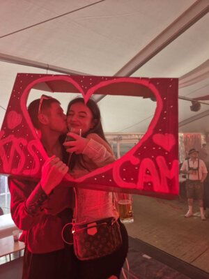 Foto des Albums: 40. Session - KissCam