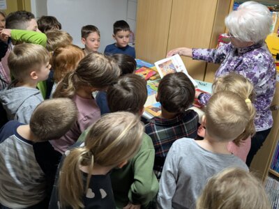 Foto des Albums: Schnupperstunde in unserer Schulbücherei