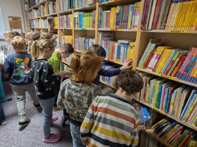 Foto des Albums: Schnupperstunde in unserer Schulbücherei
