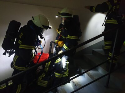 Foto des Albums: Training der atemschutztrainierten Notfalleinheit