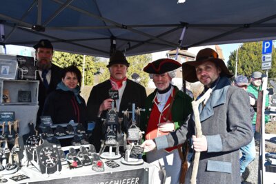 Foto des Albums: 25. Oberlausitzer Leinewebertag mit Karaseks 75. Naturmarkt