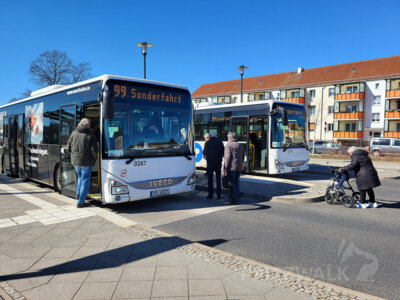 Foto des Albums: Sonnige Bustour durch die Ortsteile