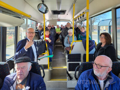 Foto des Albums: Sonnige Bustour durch die Ortsteile