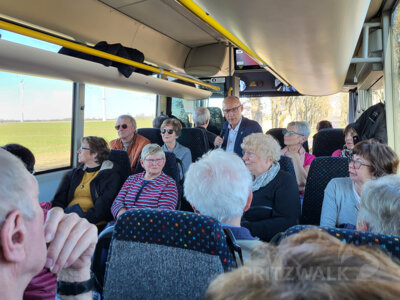 Foto des Albums: Sonnige Bustour durch die Ortsteile