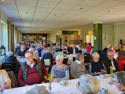 Foto des Albums: Sonnige Bustour durch die Ortsteile