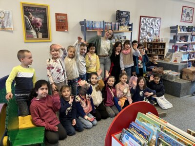 Foto des Albums: Besuch Kinderbibliothek Klasse 1