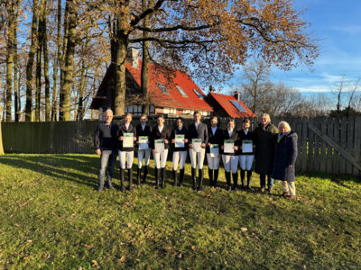 Foto des Albums: Reitabzeichen 2024