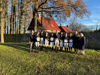 Foto des Albums: Reitabzeichen 2024