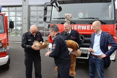 Foto des Albums: Übergabe Tröste-Teddys