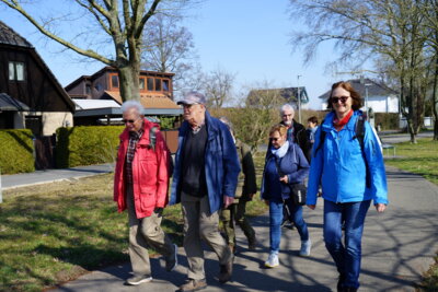 Entlang der L&uuml;tjen Deile  (Bild vergr&ouml;&szlig;ern)
