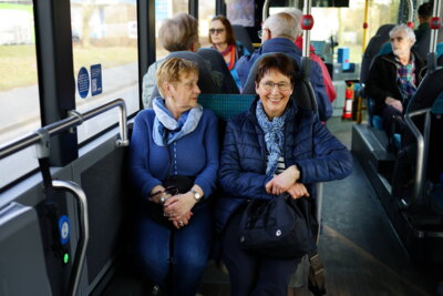 Wir fahren Bus  (Bild vergr&ouml;&szlig;ern)