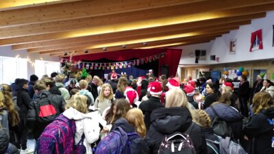 Foto des Albums: Weihnachtssingen 2024