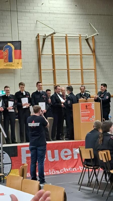 Bild: Ernennung von Yannic Breuer zum stellv. Zugführer Zug 5