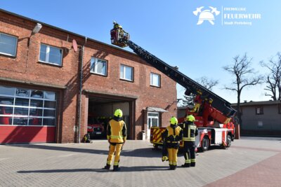 Foto des Albums: Sicherheit durch Absturzsicherung