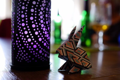 Origami - Osterhase  (Bild vergr&ouml;&szlig;ern)