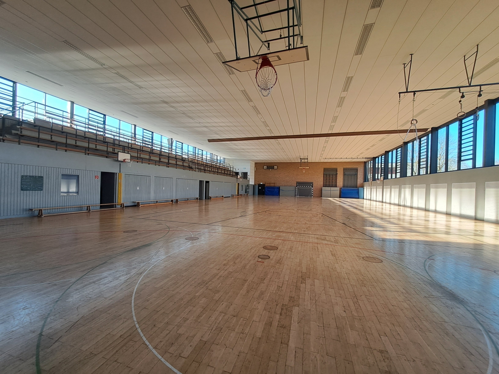 Bild: Turnhalle 2