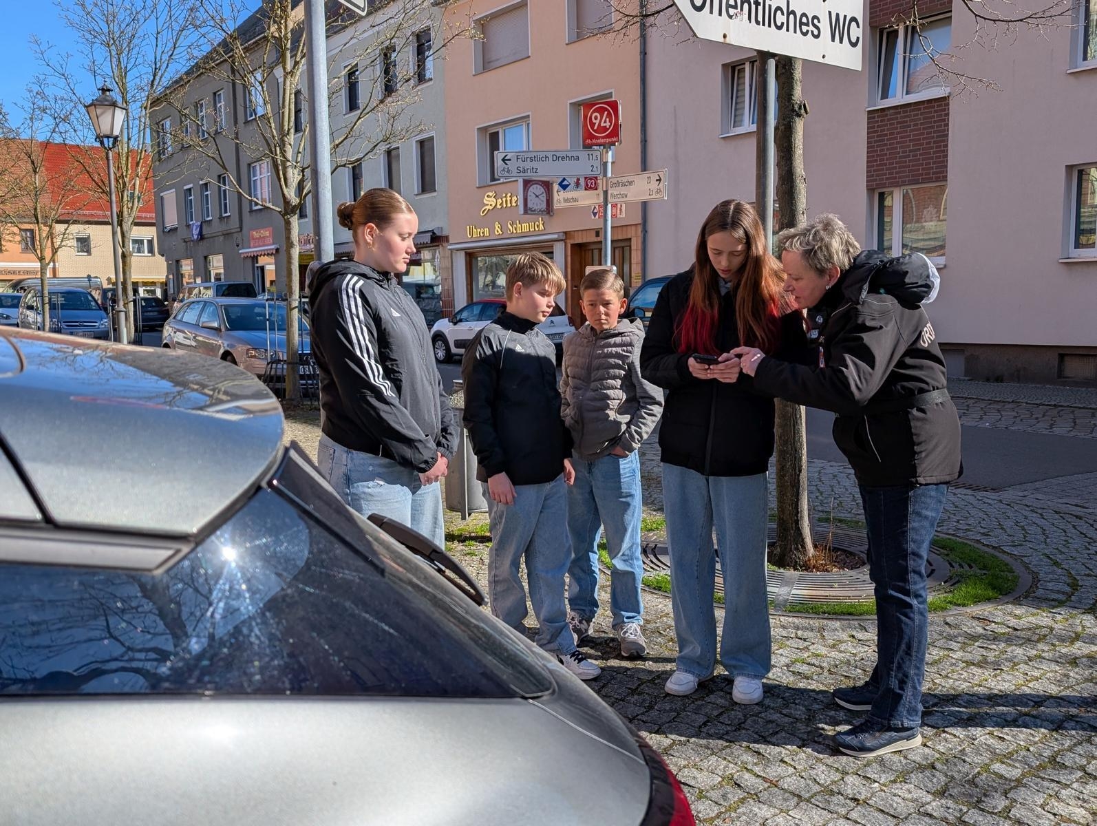 Bild: Schnell wurde man fündig... Foto: Stadt Calau / Jan Hornhauer