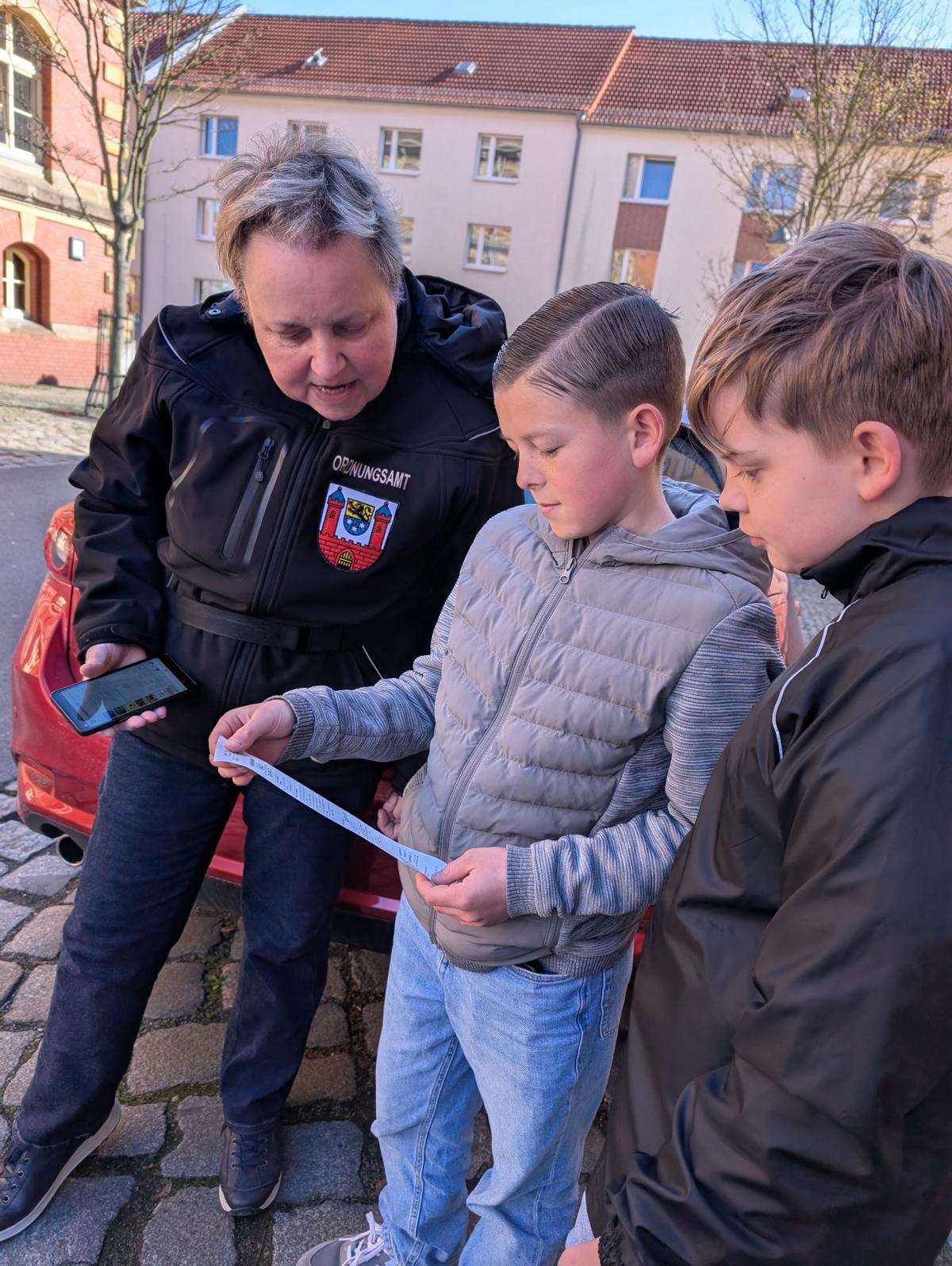 Bild: ...und schon ist der Bußgeldbeleg da. Foto: Stadt Calau / Jan Hornhauer