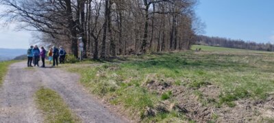 Rechts geht es weiter  (Bild vergr&ouml;&szlig;ern)