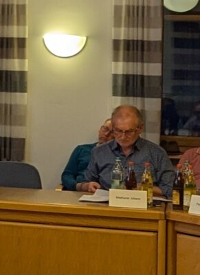 Johann Miethaner informierte &uuml;ber die &ouml;rtliche Rechnungspr&uuml;fung.  (Bild vergr&ouml;&szlig;ern)