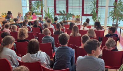 Foto des Albums: Vorlesewettbewerb zu Ehren von Hans Christian Andersen – Ein Fest der Geschichten