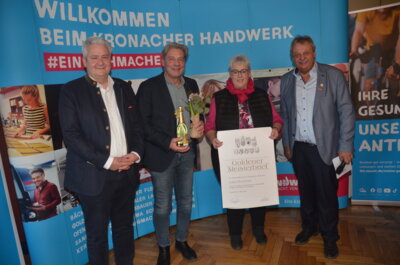 Goldene Fleischermeisterin Jutta Mantel  (Bild vergr&ouml;&szlig;ern)