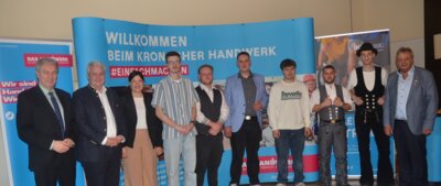 Gruppenbild Gesellen  (Bild vergr&ouml;&szlig;ern)