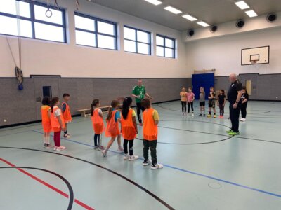 Foto des Albums: Handballaktionstag in den 2. Klassen