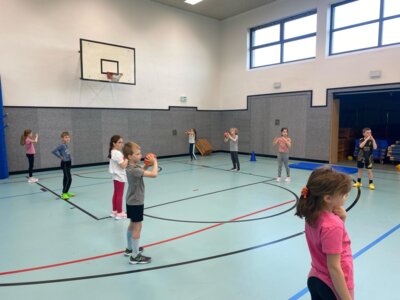 Foto des Albums: Handballaktionstag in den 2. Klassen