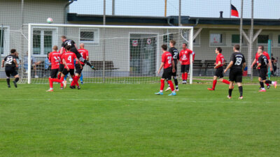 Foto des Albums: Bilder vom 5:0 über Eintracht Niesky 2. HIER