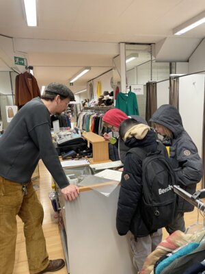 Foto des Albums: Second hand statt fast fashion