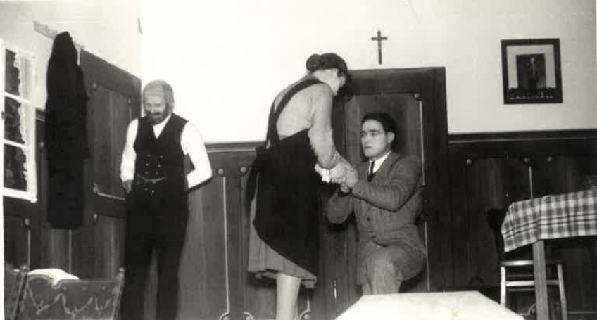 Bild: Egner Xaver, Kößl Rosmarie, Schießl Hermann (Schießl Hermann kam damals blind aus dem Krieg zurück)