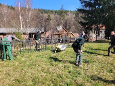 Foto des Albums: Arbeitseinsatz an den Zaunfeldern