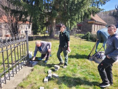 Foto des Albums: Arbeitseinsatz an den Zaunfeldern