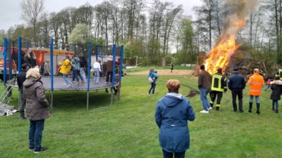 Foto des Albums: Osterfeuer Freyenstein (19.04.2025)
