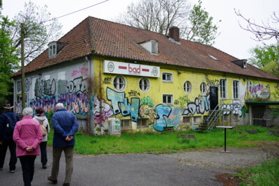 Musiktheater Bad - ehemaliges Freibad (1982 - 2018)  (Bild vergr&ouml;&szlig;ern)