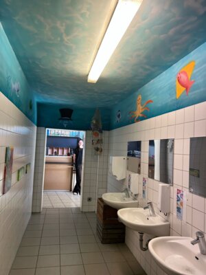 Foto des Albums: Die Toiletten erstrahlen in neuem Licht!