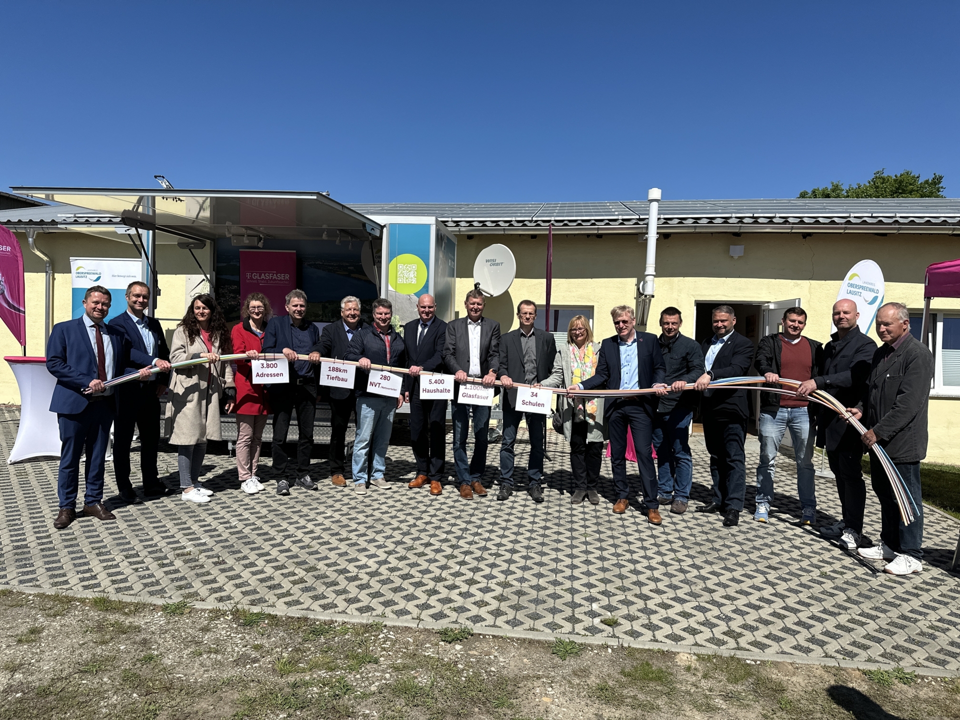 Bild: 20250506 Abschluss Breitbandausbau Termin Kalkwitz Bild Landkreis OSL Nora Bielitz 1