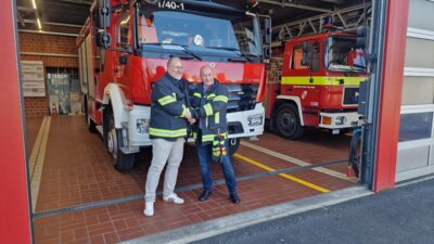 B&uuml;rgermeister bei der Feuerwehr  (Bild vergr&ouml;&szlig;ern)