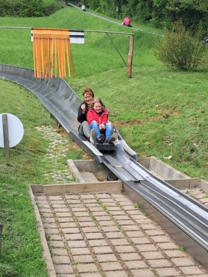 Foto des Albums: Wandertag Klasse 3 und 4 Burg Gnandstein und Sommerrodelbahn
