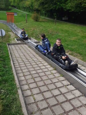 Foto des Albums: Wandertag Klasse 3 und 4 Burg Gnandstein und Sommerrodelbahn