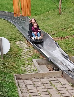 Foto des Albums: Wandertag Klasse 3 und 4 Burg Gnandstein und Sommerrodelbahn