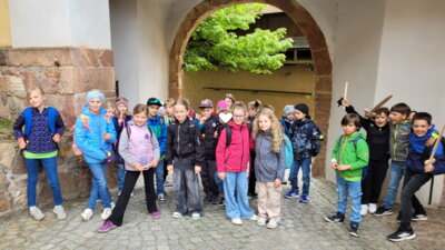 Foto des Albums: Wandertag Klasse 3 und 4 Burg Gnandstein und Sommerrodelbahn