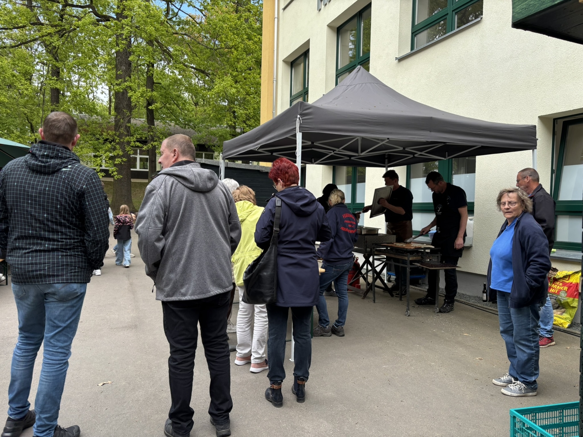 Bild: Verköstigung Feuerwehr Friedrichsgrün