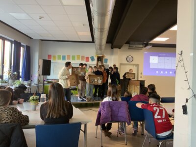 Foto des Albums: Die Grammatik des traditionellen Unterrichts und das Unterrichtsdesign im Deeper Learning
