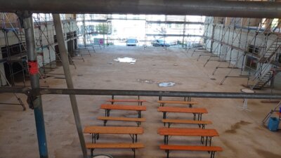 Vorschaubild: Blick in die Turnhalle von der Galerie