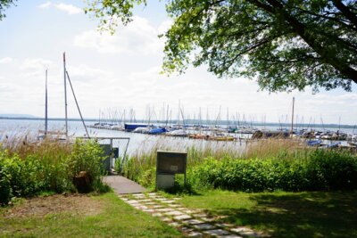 Segelboote - Festgemacht bei Mardorf  (Bild vergr&ouml;&szlig;ern)