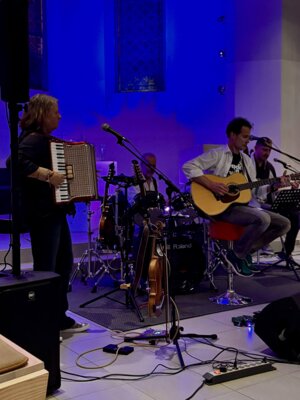 IMG 0889  (Bild vergr&ouml;&szlig;ern)