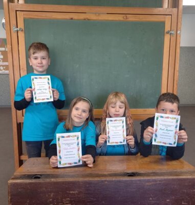 Fotoalbum Mathewettbewerb Region Wurzen mit 11 Grundschulen