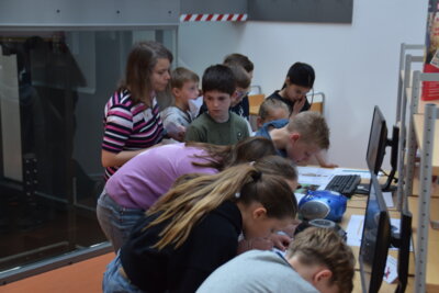 Foto des Albums: Besuch der Bibliothek im zib